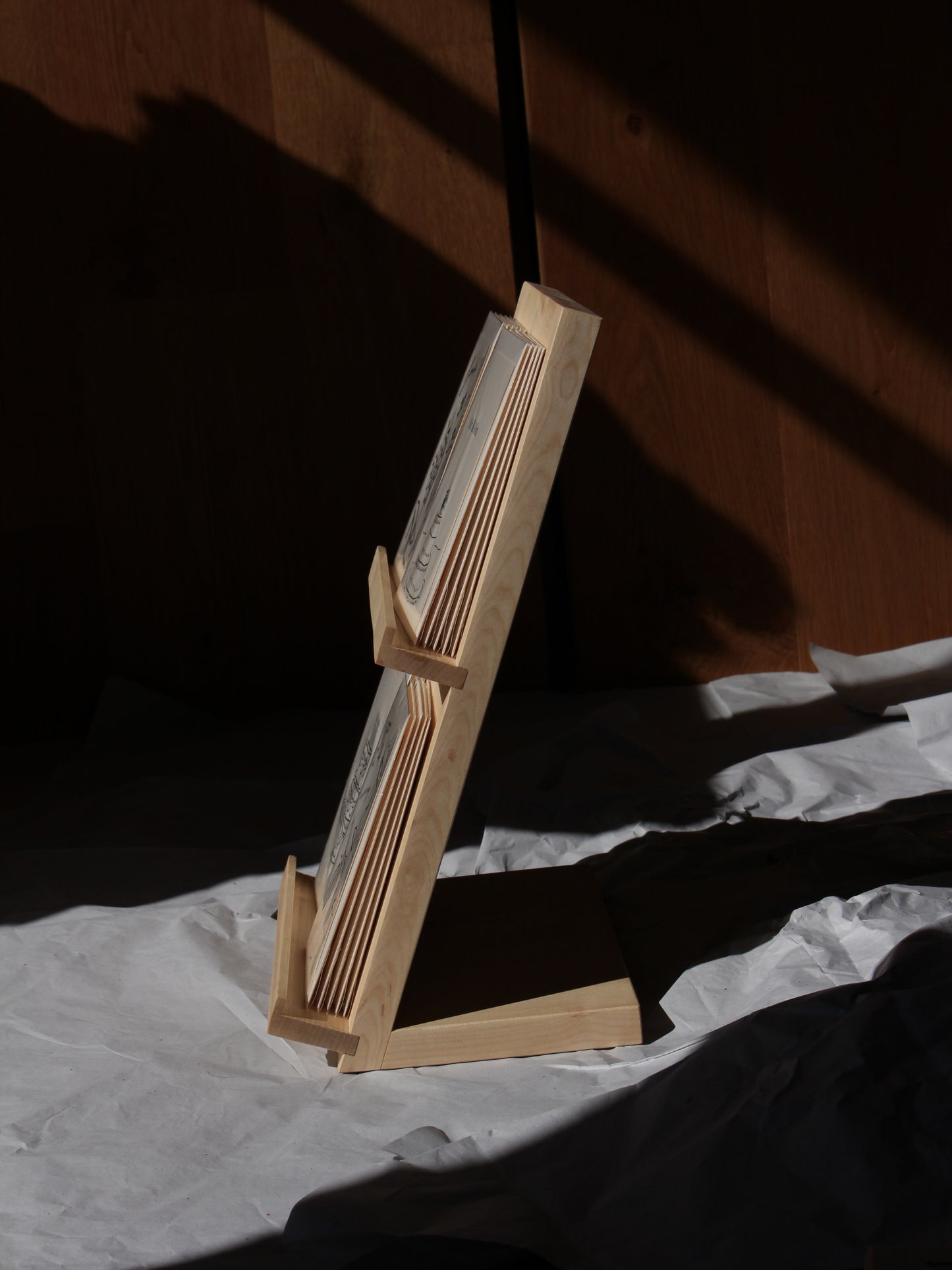 Card stand made of solid wood